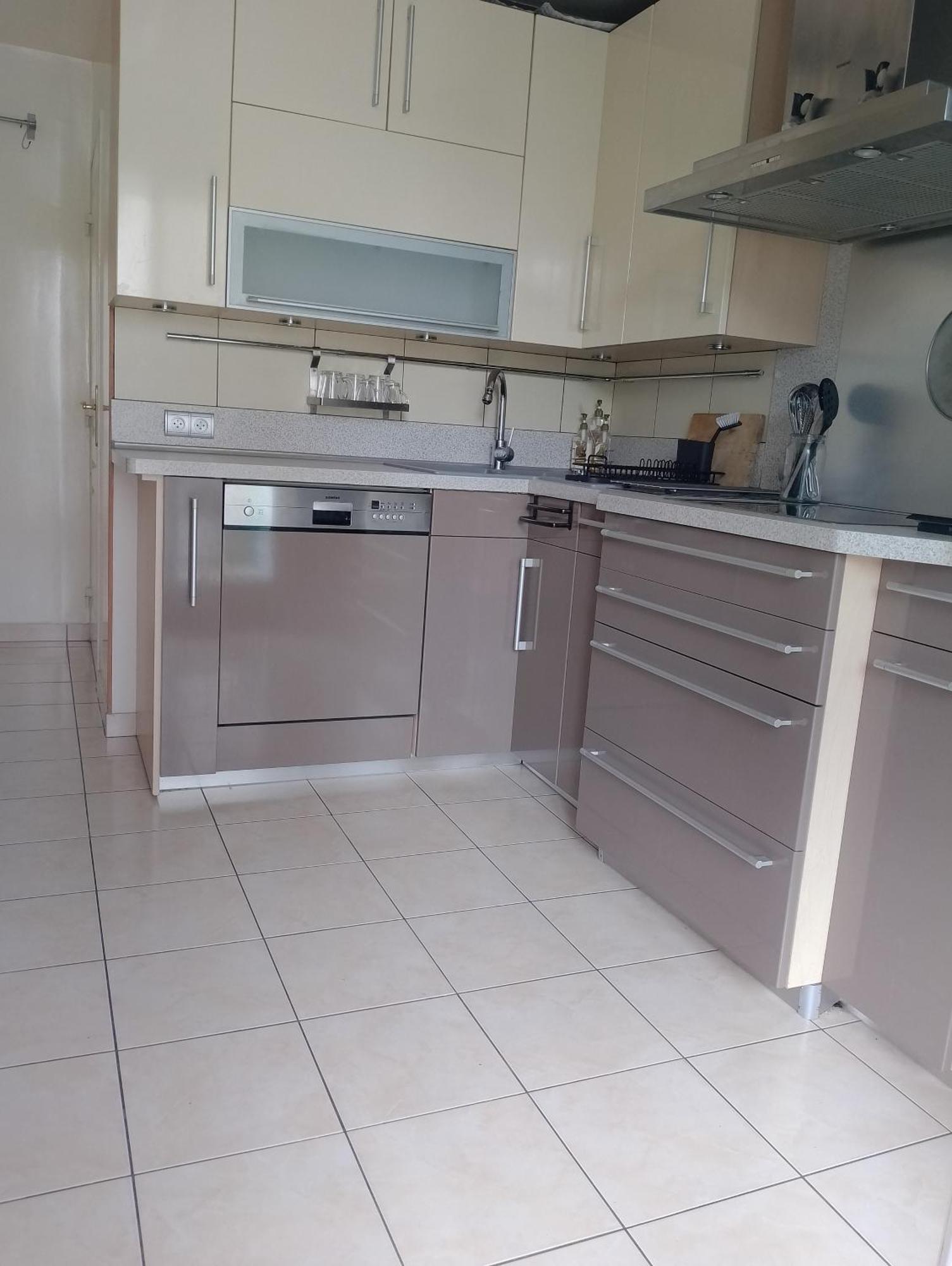 Appartement Residentiel Au Vert Et Au Frais Montigny-le-Bretonneux Extérieur photo
